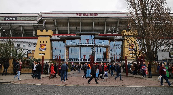 El equipo del West Ham ocupa la sexta posición en 32 jornadas de la liga inglesa. (Foto Prensa Libre: AFP)