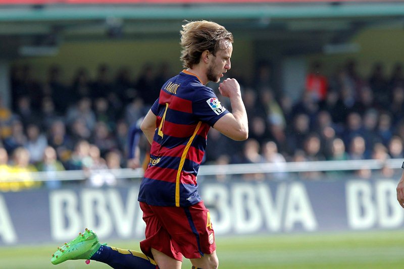 Rakitic pasa por un gran momento futbolístico pero deberá tomar un descanso obligado. (Foto Prensa Libre: EFE)