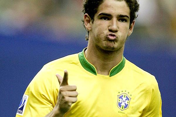 El brasileño Alexandre Pato vuelve a ser convocado al primer equipo del AC Milán. (Foto Prensa Libre: Archivo)