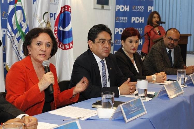 Los procuradores de PGN, Anabella Morfín y de PDH Jordán Rodas, aceptaron liderar la instancia de concertación ciudadana sugerida el lunes por Asíes para buscar una salida a la crisis del país. (Foto, Prensa Libre: Hemeroteca PL)