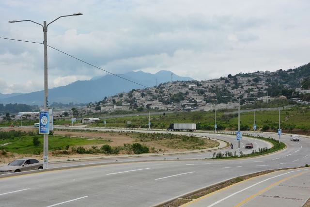 La empresa concesionaria administra 17 mil 634 lámparas LED en Villa Nueva. (Foto Prensa Libre: Hemeroteca PL)