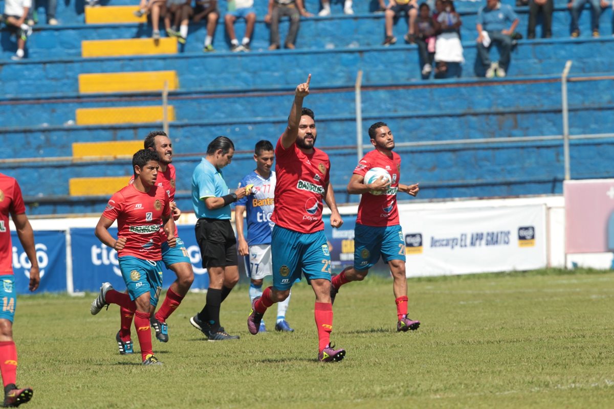 Kamiani condujo a Municipal al triunfo en el Carlos Salazar Hijo. (Foto Prensa Libre: Norvin Mendoza)