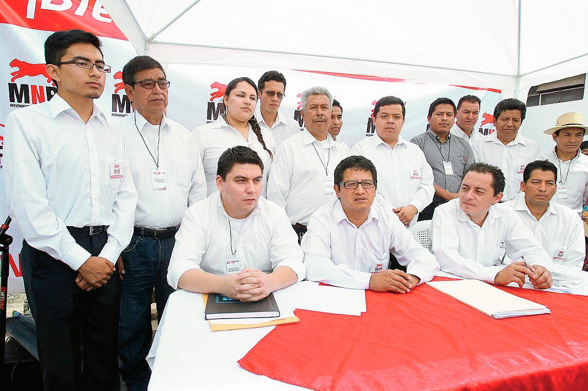 Aníbal García, secretario general del partido Movimiento Nueva República -MNR-, anunció que se postulará a la presidencia para las elecciones generales de este año, junto con Manfredo Marroquín. (Foto Prensa Libre: Paulo Raquec).