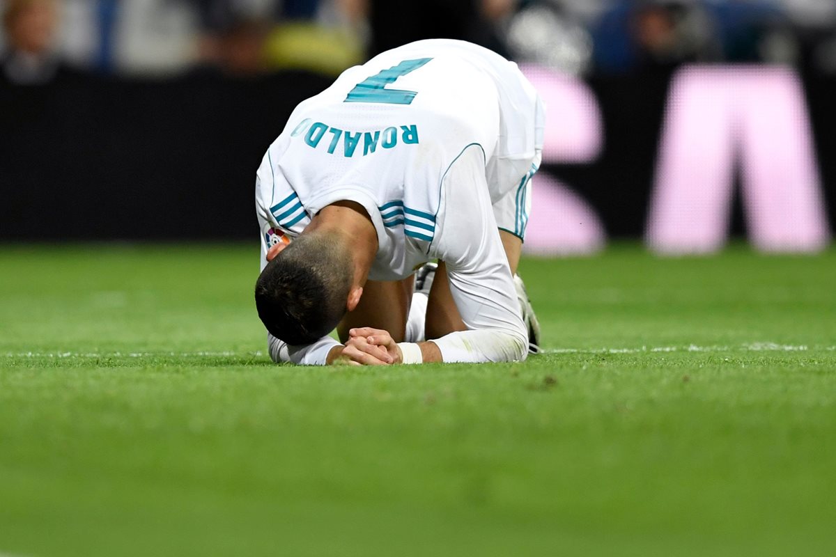 Cristiano Ronaldo lamentó en más de una oportunidad su falta de puntería frente a Las Palmas. (Foto Prensa Libre: AFP)