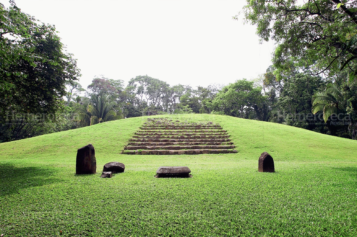 Sitio arqueológico Takalik Abaj. (Foto: Hemeroteca PL)