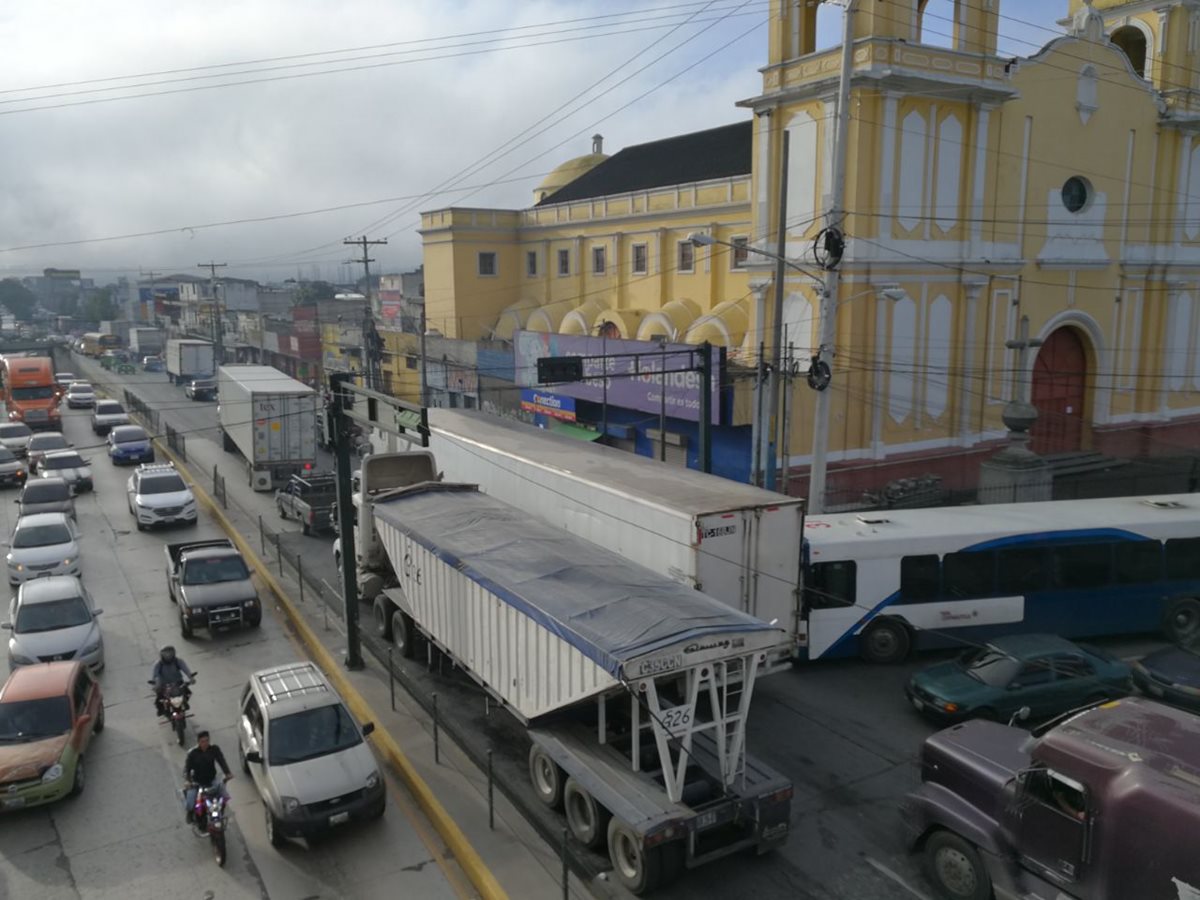 El tránsito continuará denso en la salida al Atlántico por la mañana.