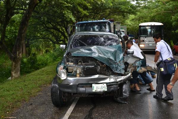 picop quedó destruido tras colisión.