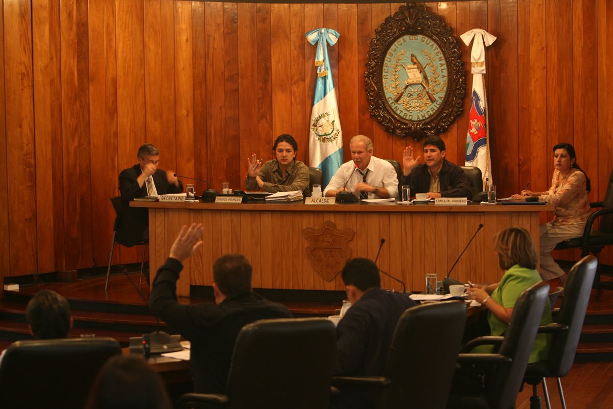 Alcalde Álvaro Arzú no renunciará pese a haber cumplido 70 años. (Foto Prensa Libre: Hemeroteca PL)