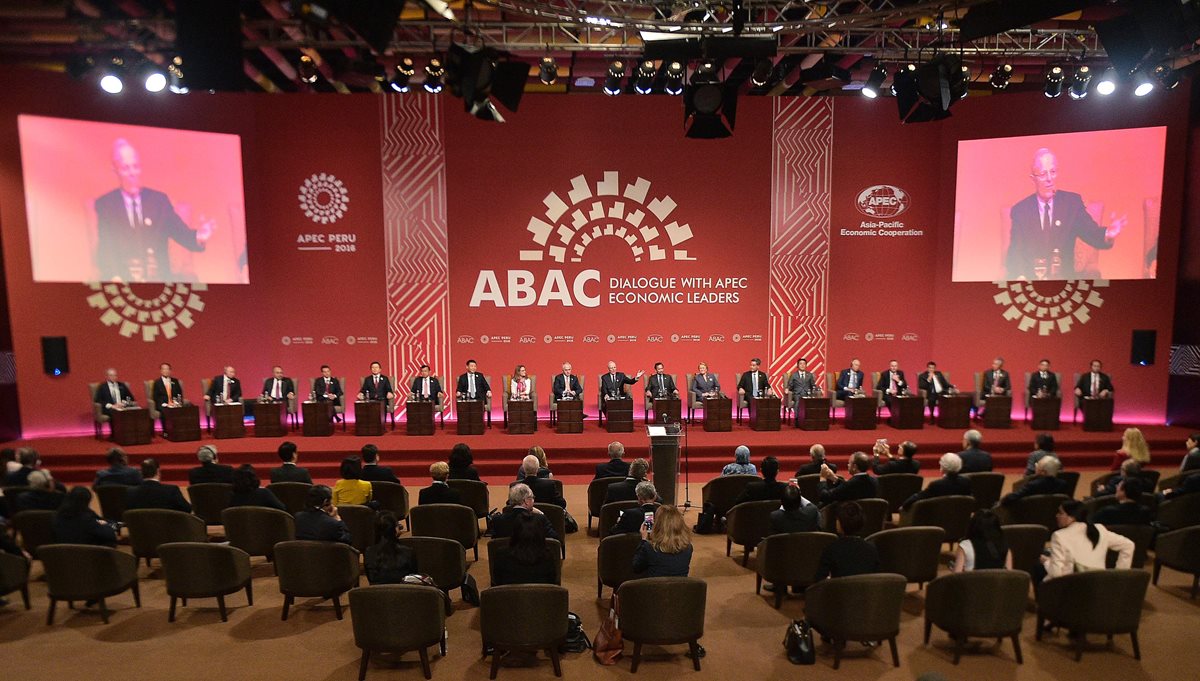 La reunión que termina este domingo en Lima, Perú, incluirá una declaración en favor del libre comercio. (Foto Prensa Libre: AP)
