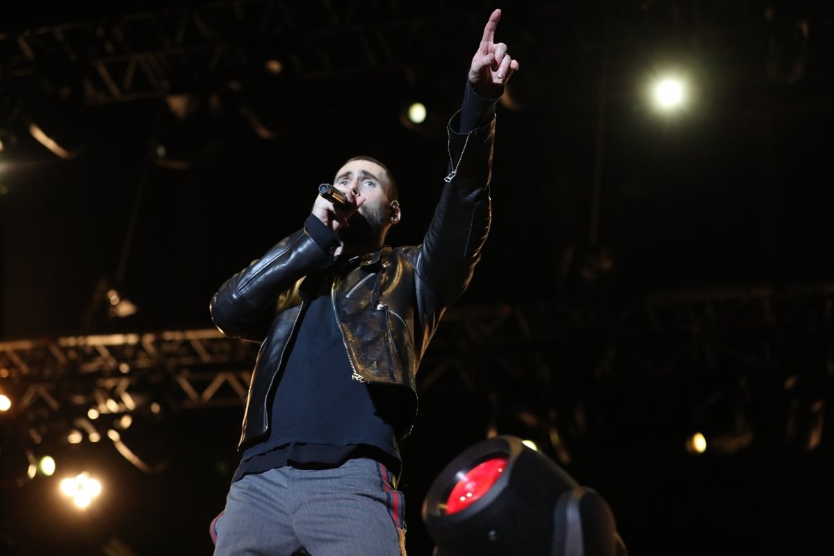 Adam Levine, vocalista de Maroon 5, durante su presentación en Guatemala. (Foto Prensa Libre: Keneth Cruz)