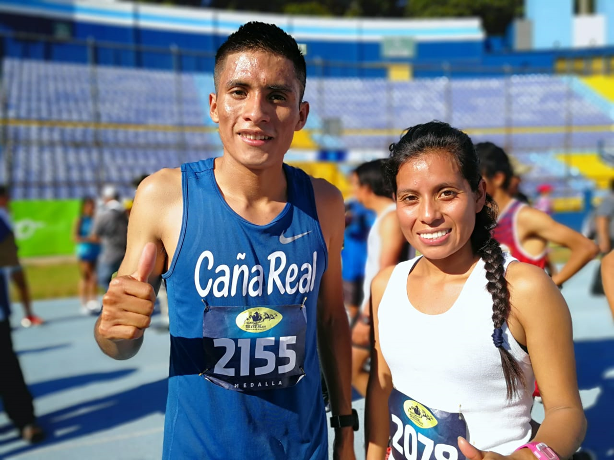 Mario Pacay y Merlin Chalí no encontraron oposición para conquistar la carrera San Silvestre 2018 (Foto Prensa Libre: Francisco Sánchez)