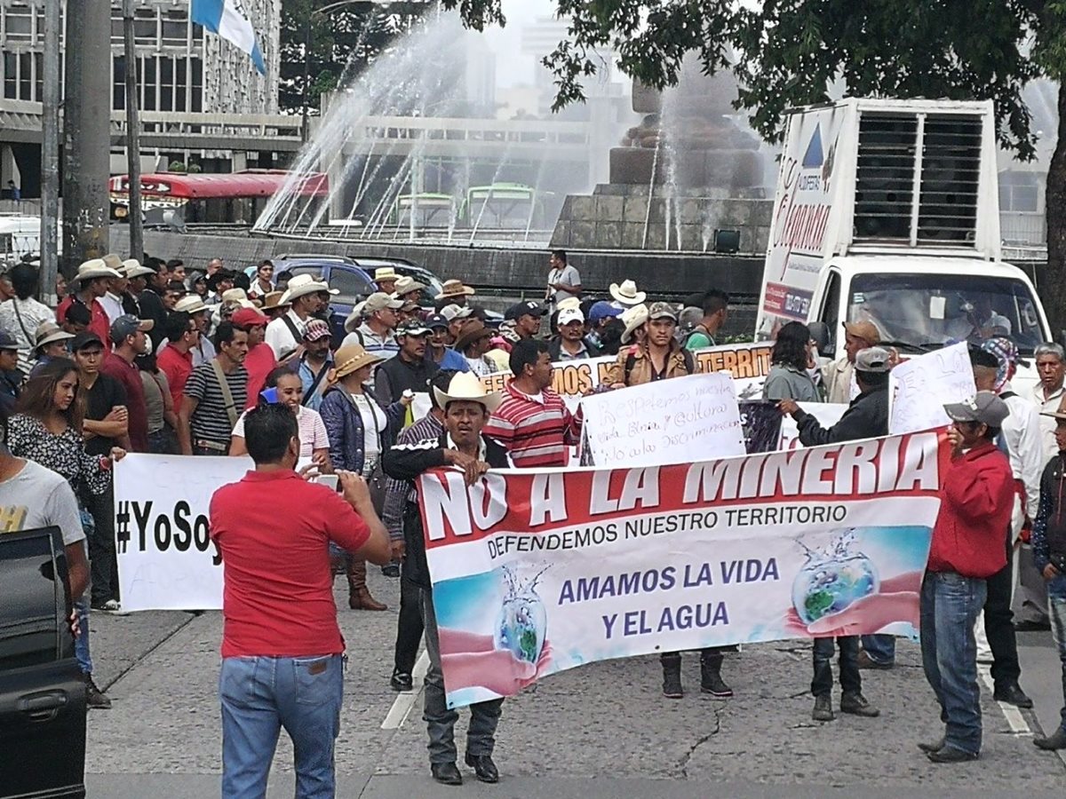 La protesta xinca pasará por el Congreso y la Corte de Constitucionalidad. (Foto Prensa Libre: Estuardo Paredes)