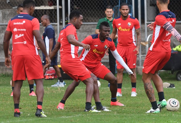 La selección de Panamá cerró ayer su preparación para el duelo contra Costa Rica. (Foto Prensa Libre: AFP)