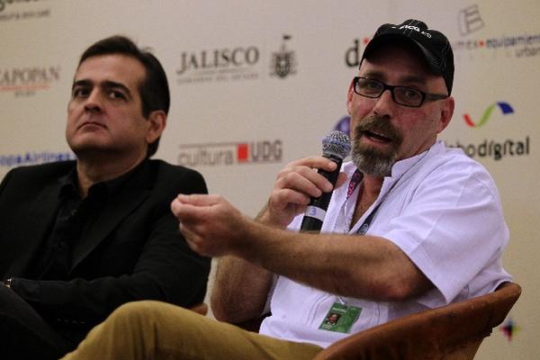 El director de la película "Cantinflas", el mexicano Sebastián del Amon, y el productor Vidal Cantú en el Festival de Cine de Guadalajara (Foto Prensa Libre: EFE)