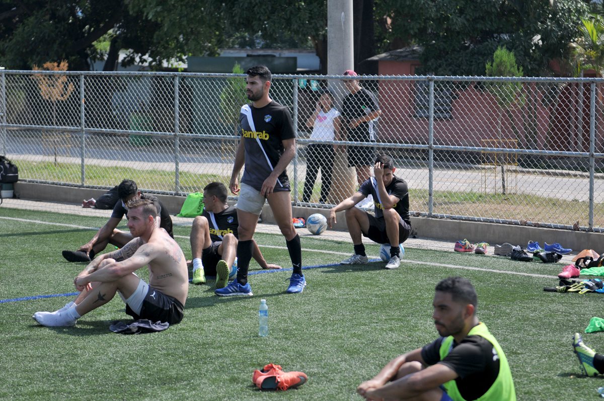 El plantel albo se muestra tranquilo para el juego de este jueves contra Municipal.