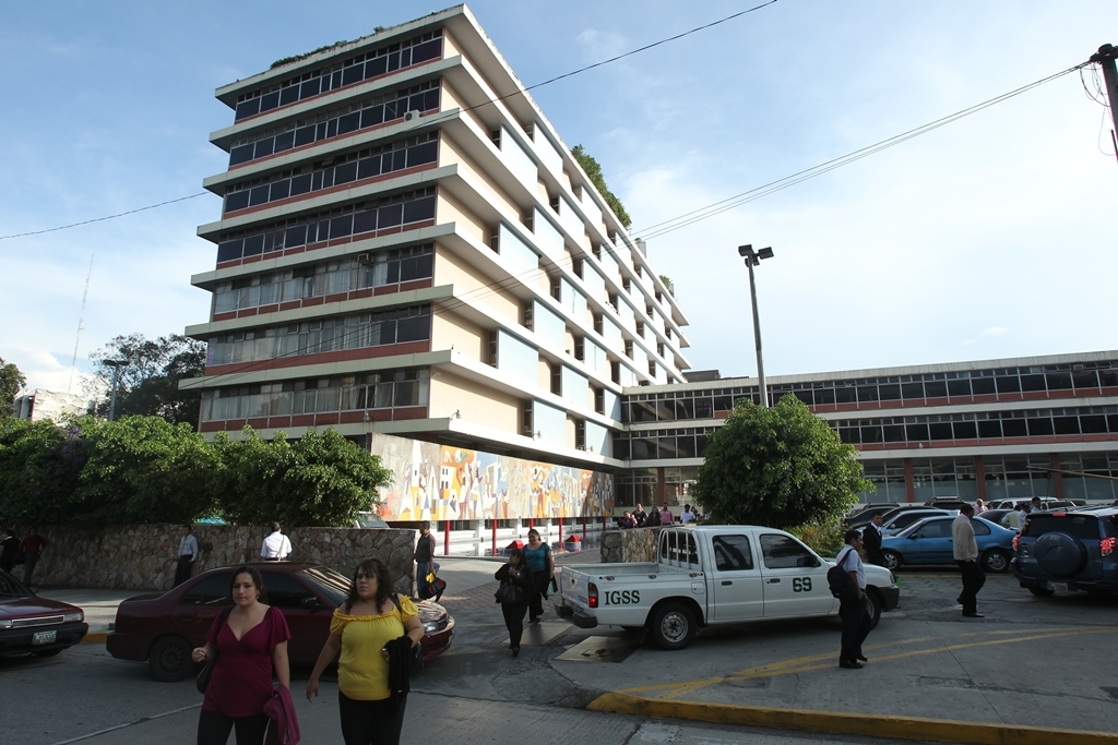 Las denuncias se pueden hacer en el IGSS, en el Ministerio de Trabajo o en la Procuraduría de Derechos Humanos. (Foto, Prensa Libre: ESBIN GARCIA).