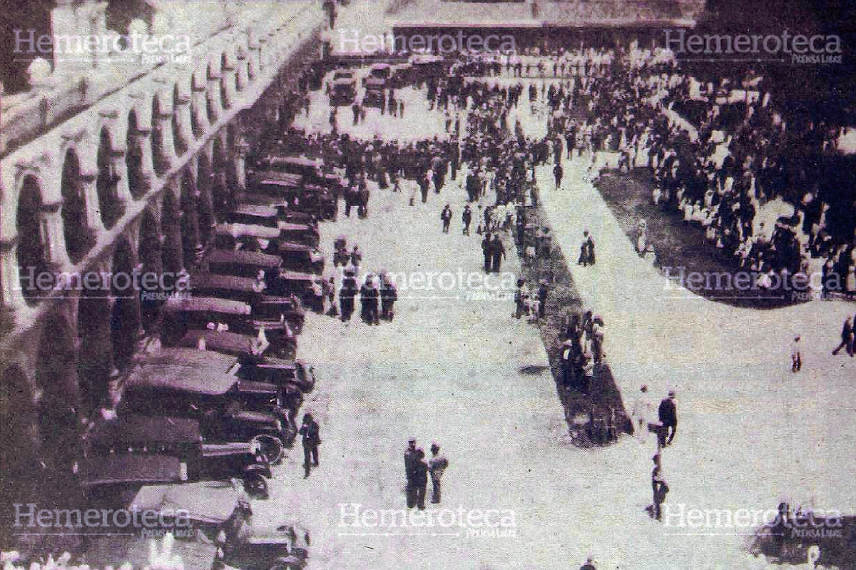 Así conocieron nuestros abuelos y bisabuelos la ciudad colonial de Antigua Guatemala. Foto Hemeroteca PL