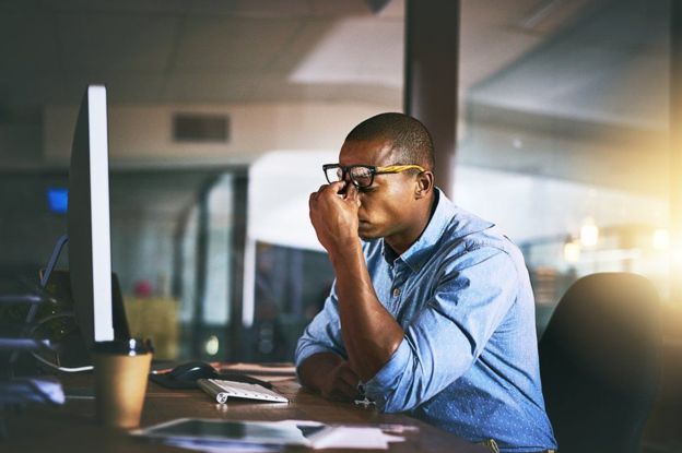 Varios autores opinan que cuando no existen diferencias de opinión las personas tienden a no ver las fallas en sus argumentos sobre un tema. (GETTY IMAGES)