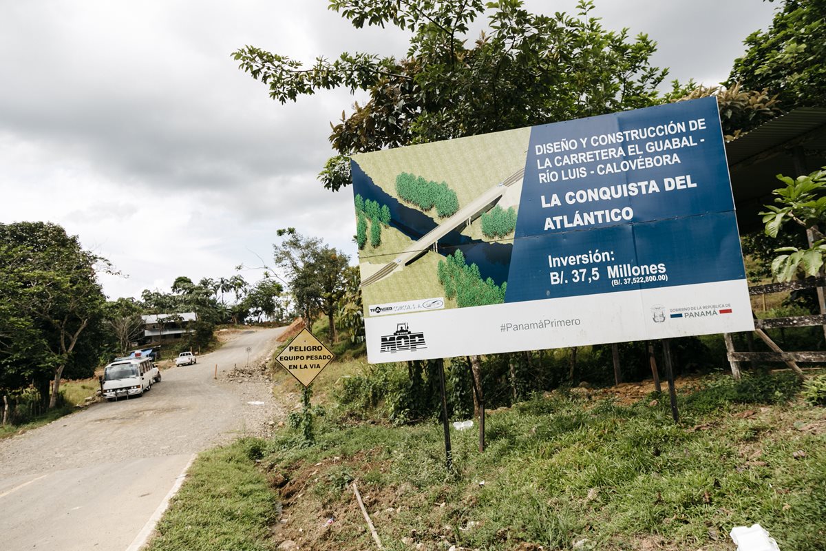 La entrada del proyecto vial que recupera la idea de la Conquista en territorio indígena en pleno siglo XXI.