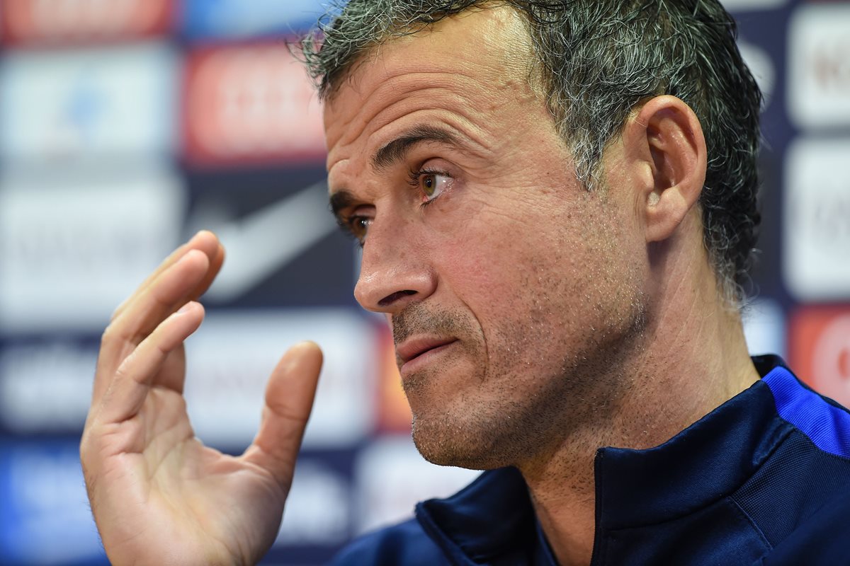 Luis Enrique durante la conferencia de prensa de este viernes previo al juego contra el Real Madrid. (Foto Prensa Libre: AFP)