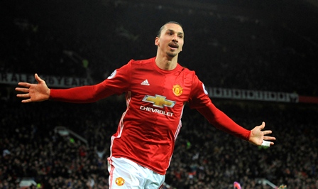 Ibrahimovic ha marcado 17 goles en 27 partidos con el Mánchester United. (Foto Prensa Libre: AP).