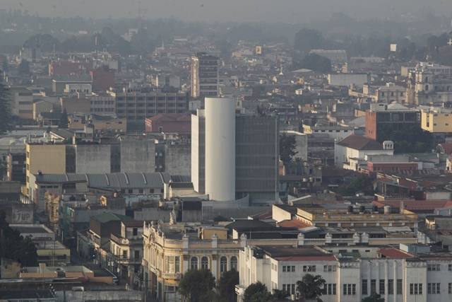 Actualmente la ciudad de Guatemala está dividida en 22 zonas. La enumeración de la planificación llega hasta la zona 25. (Foto Prensa Libre: Hemeroteca PL)