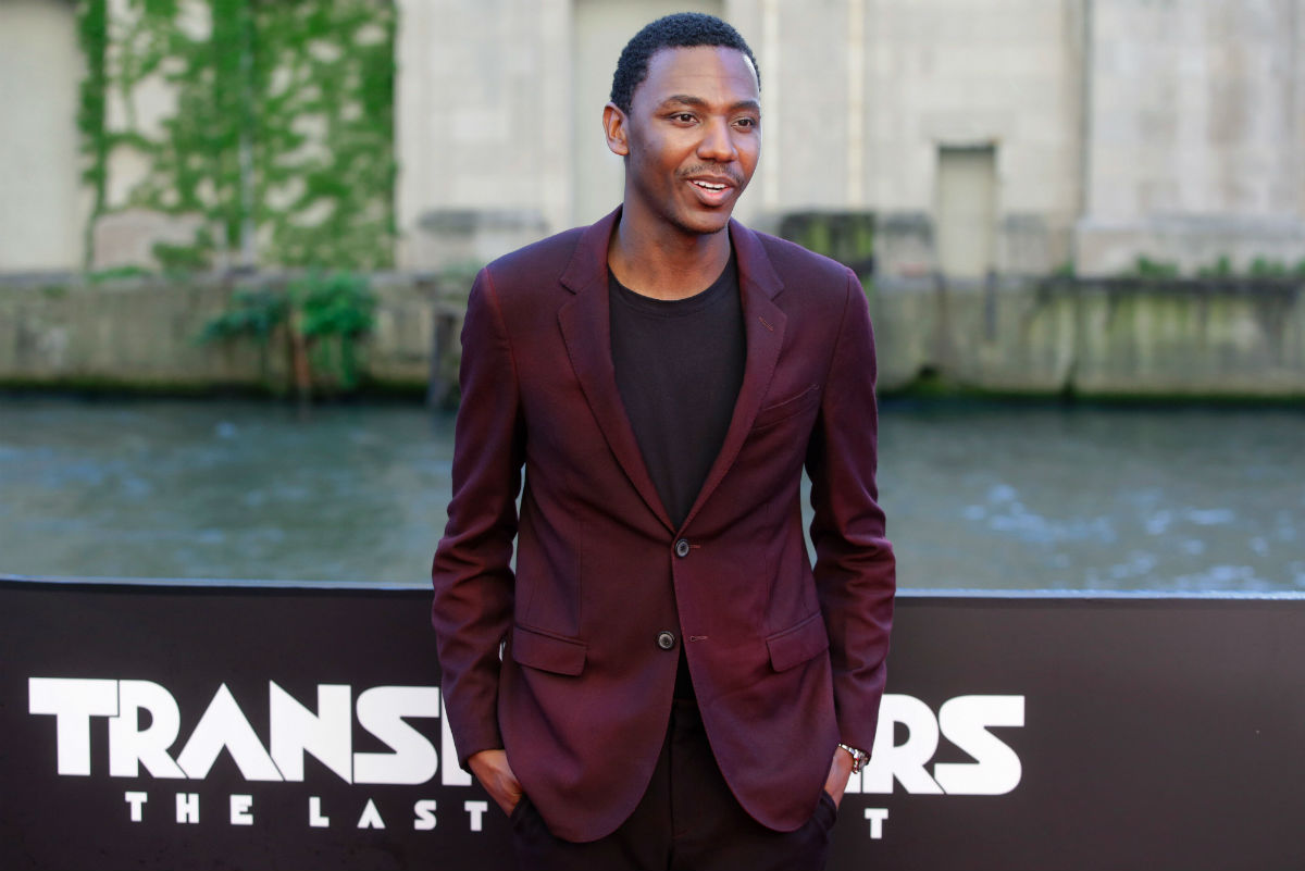 El actor Jerrod Carmichael saludó a los asistentes