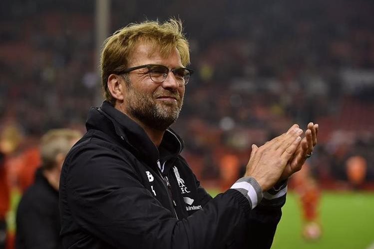 Jürgen Klopp ha comenzado a devolverle al Liverpool el brillo de épocas pasadas. (Foto Prensa Libre: AFP)