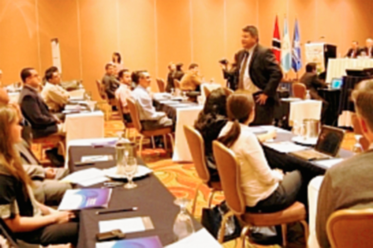 AGEXPORT y la Escuela de Negocios Arthur Lok Jack concretaron su alianza en 2014. (Foto Prensa Libre: Cortesía Agexport)