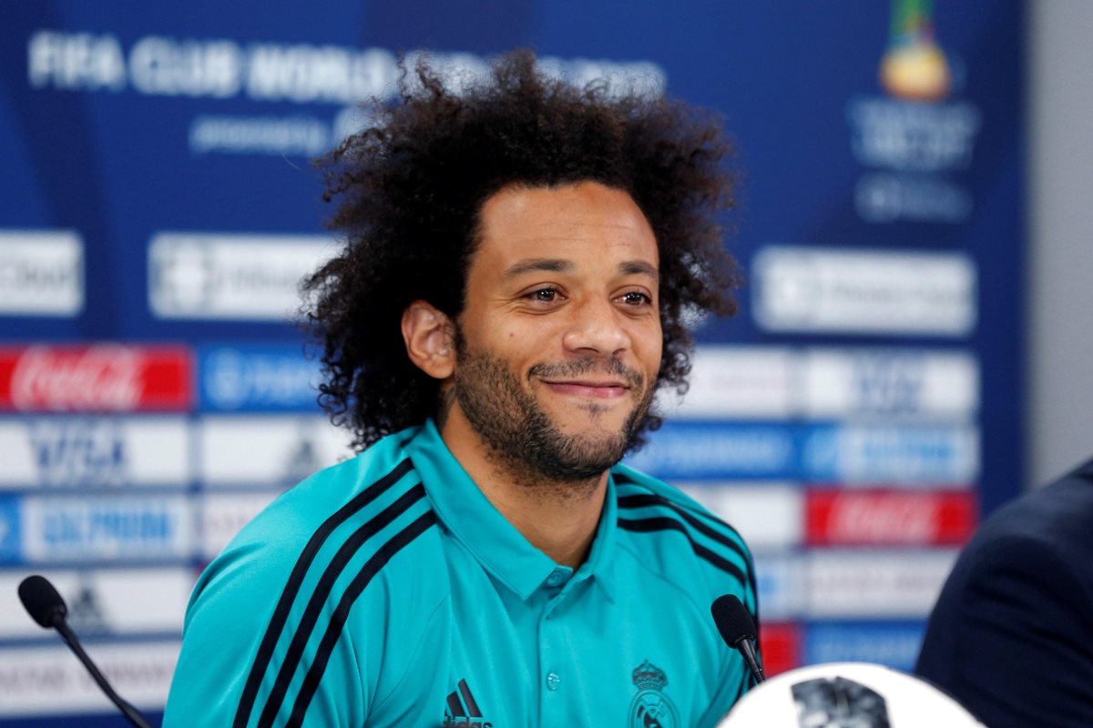 Marcelo, jugador del Real Madrid, en conferencia de prensa en Abu Dabi, previo al debut del equipo merengue en el Mundial de Clubes. (Foto Prensa Libre: EFE)