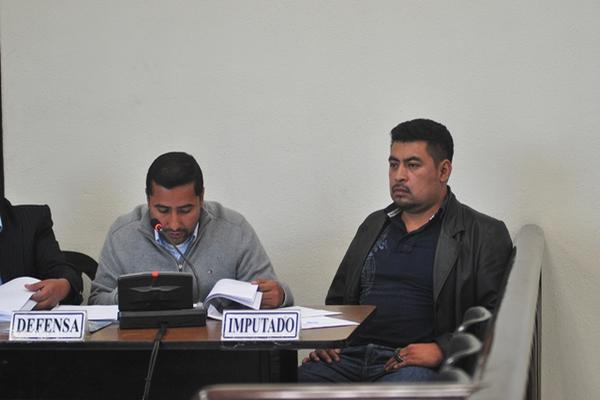 Fredy Estuardo Camacho Aguilar durante la audiencia donde se le sindica de asesinato y asesinato en grado de tentativa. (Foto Prensa Libre: Alejandra Martínez)