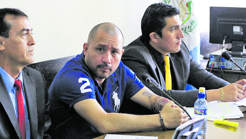 Marlon Francesco Monroy –al centro, camisa azul–, será extraditado a EE.UU. por narcotráfico.(Foto Prensa Libre: Hemeroteca PL)