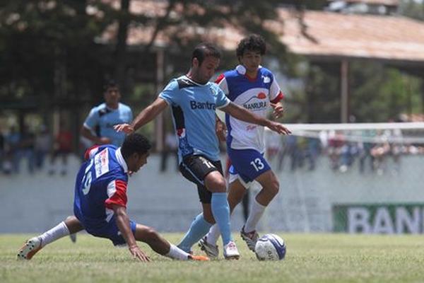 Comunicaciones se midió a Chimaltenango. (Foto Prensa Libre: Francisco Sánchez)<br _mce_bogus="1"/>