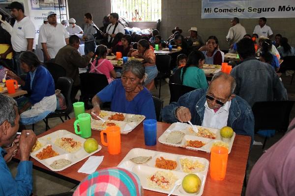 El ministro de Desarrollo Social, Leonel Rodríguez, anuló cinco contratos para la prestación de servicios en Comedores Seguros.