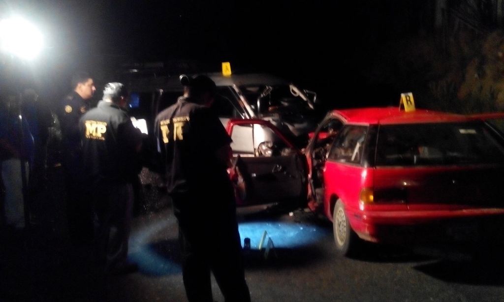 Lugar donde murió la pareja en San Cristóbal Acasaguastlán, El Progreso. (Foto Prensa Libre: Hugo Oliva)