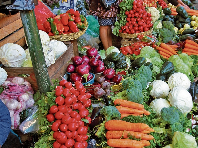 Productores y comerciantes de perecederos destacaron que las lluvias causan pérdidas por la humedad.