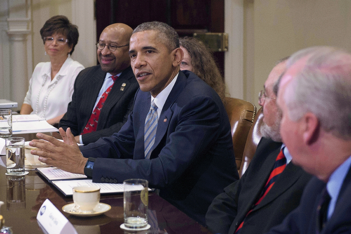 El presidente de EE. UU., Barack Obama, habal durante una reunión en la Casas Blanca. (Foto Prensa Libre: AFP)