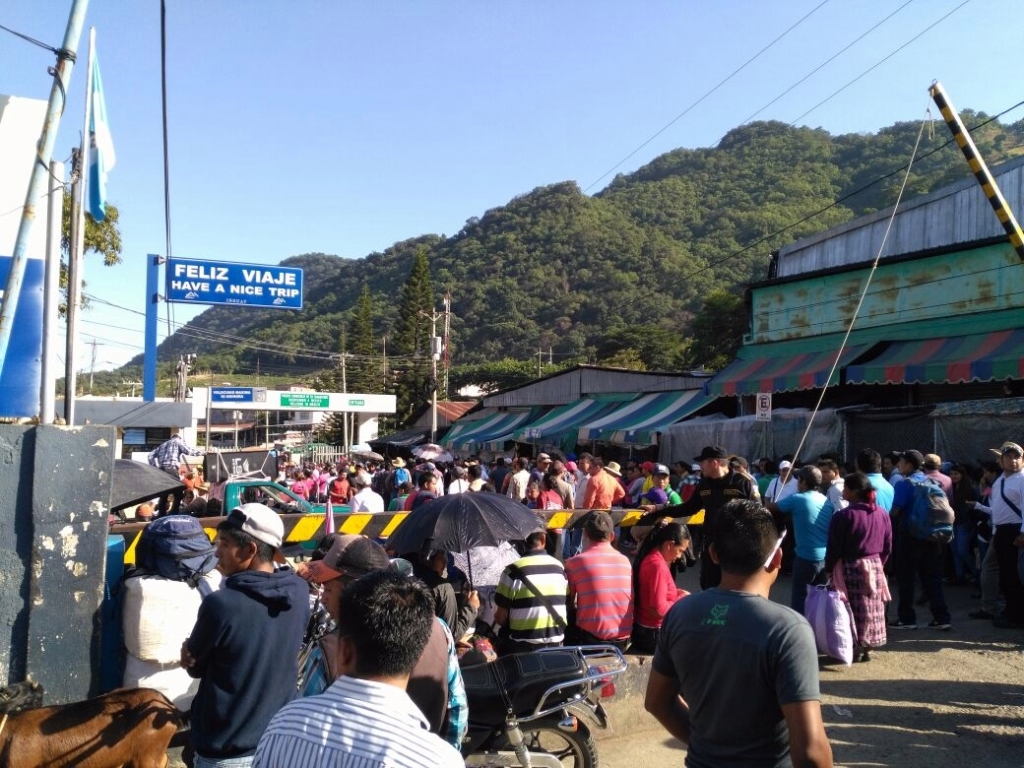 El CUC anuncia bloqueo en frontera con México. En la imagen un bloqueo en La Mesilla, Huehuetenango, en fecha no especificada. (Foto de archivo)