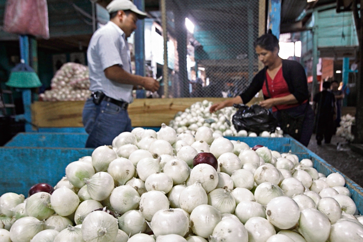 la producción de cebolla nacional y la importación de esa legumbre de México ha disminuido en las últimas semanas.