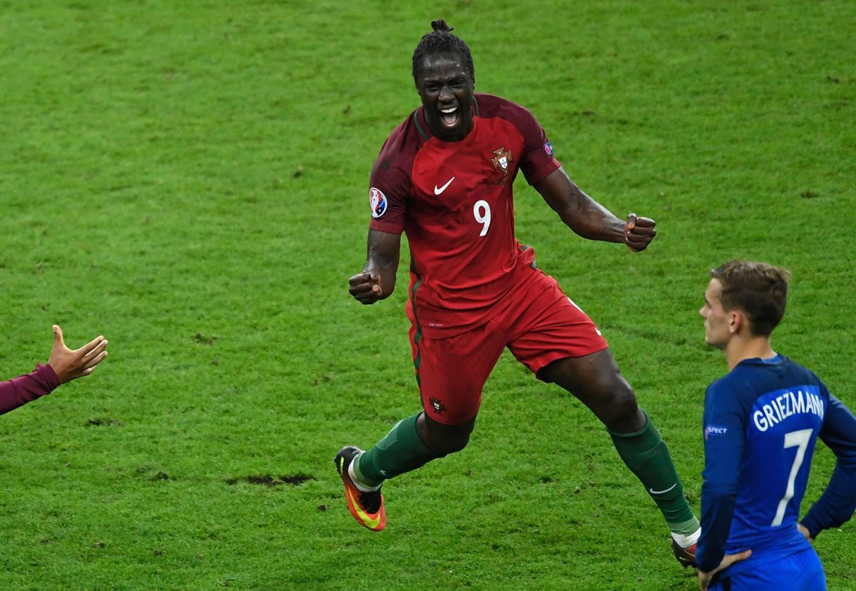 Éder se convirtió en la gan figura al anotar el gol que le dio la Euro 2016 a Portugal. (Foto Prensa Libre: EFE).