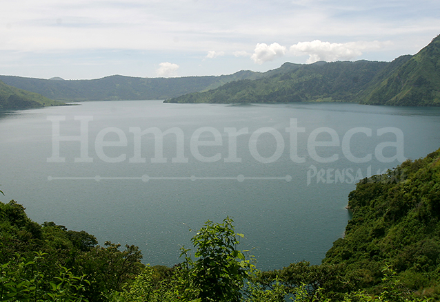 Panorámica de la laguna de Ayarza ubicada en el departamento de Santa Rosa. (Foto: Hemeroteca PL)