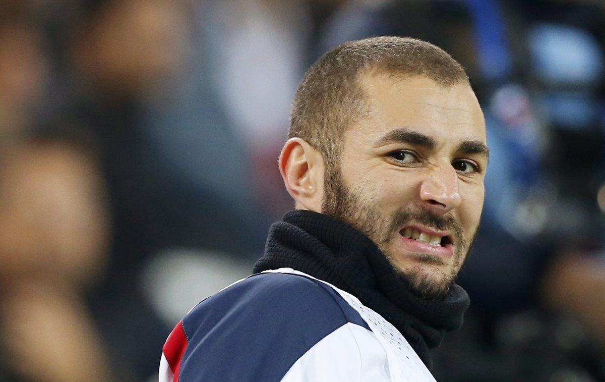 Karim Benzema asistió voluntariamente este miércoles para prestar su declaración. (Foto Prensa Libre: EFE)