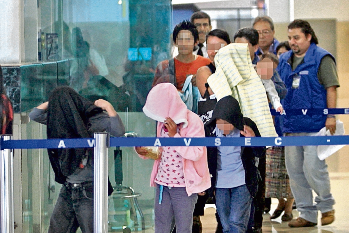 Durante 2015 fueron deportados 14 mil 52 menores de edad desde E.E. U.U. (Foto Prensa Libre: Hemeroteca PL)