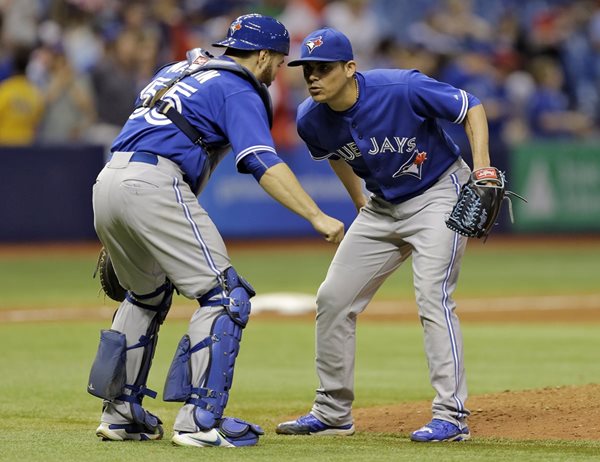 Roberto Osuna, pitcher de los azulejos de Toronto. (Foto Prensa Libre: AP)