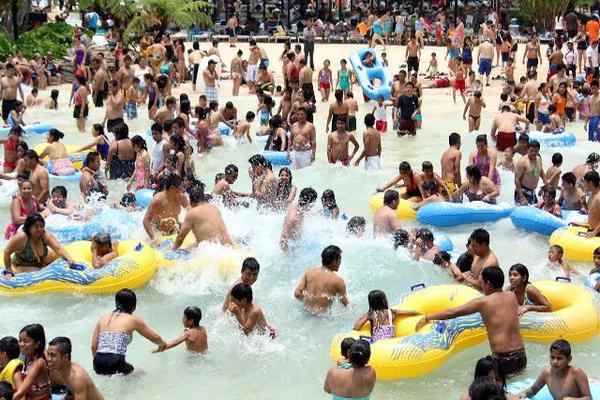 Socorristas piden a las personas tomar sus precauciones para prevenir tragedias durante el descanso. (Foto Prensa Libre: Hemeroteca PL).