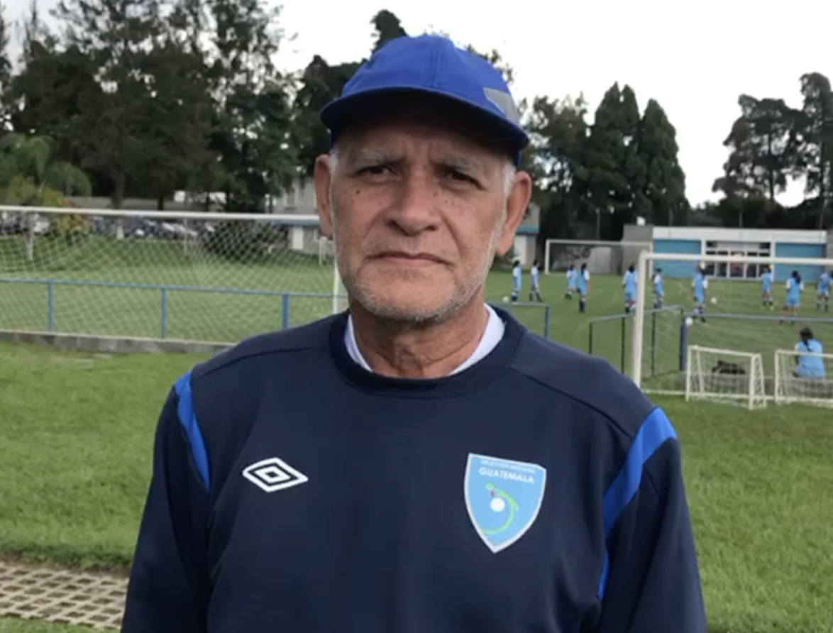 El entrenador de la Selección de Guatemala Wálter Clavería habló sobre su plan de trabajo para noviembre de 2018. (Foto Prensa Libre: La Red)