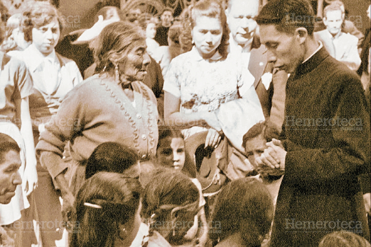 El padre Hermógenes siempre estuvo al servicio de los pobres. (Foto: Hemeroteca PL)