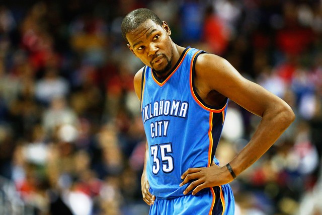 Kevin Durant se reporta lesionado. (Foto Prensa Libre: AFP)