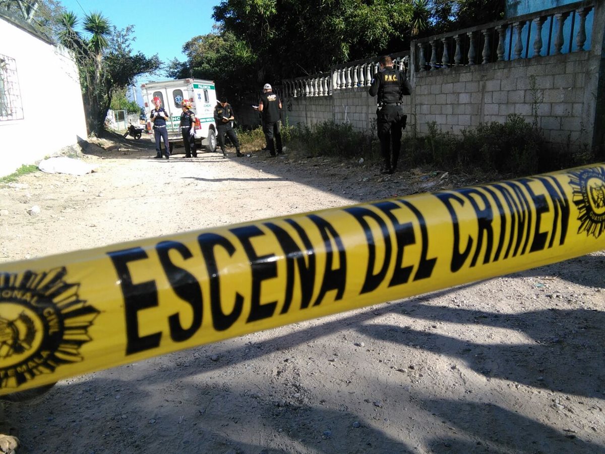 Hombre de 69 años localizado muerto en Palencia. (Foto Prensa Libre: Estuardo Paredes)