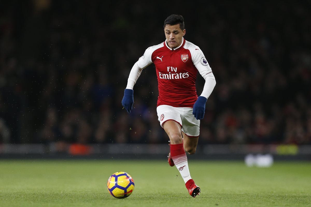 Alexis Sánchez sería el fichaje más importante del mercado de invierno en la Premier League. (Foto Prensa Libre: AFP)